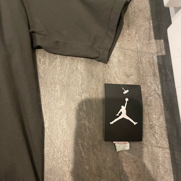 Nike Men's Jordan Training SS Shirt Large Dark Green 872871 355 New With Tags - Picture 2 of 6